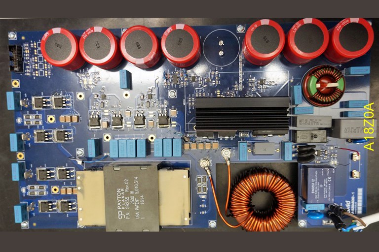 ALIMENTATION SAS SOLAR ARRAY SIMULATOR